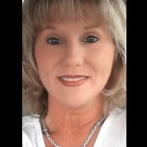 Meet your Posher, Sherry